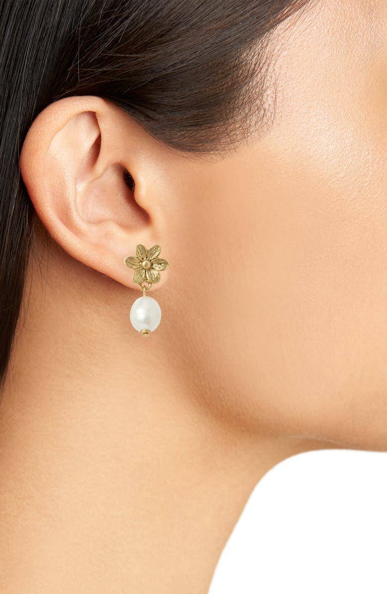 PENDIENTES FLOR CON PERLA